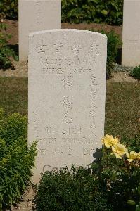 Tincourt New British Cemetery - Yang Fu Chung, 